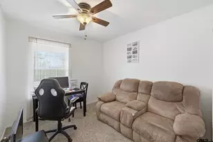 346 Meridian St, Gladewater, TX 75647 - Photo 9