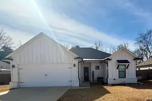 2000 Jackie Ray, Whitehouse, TX 75791 - Photo 1