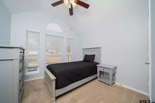 814 Braewood Cir, Lindale, TX 75771 - Photo 17