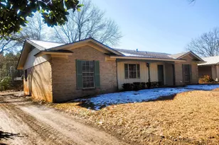 2811 Lisa Ln, Tyler, TX 75701 - Photo 1