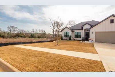 332 Amanda Ave, Bullard, TX 75757 - Photo 3