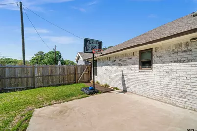 10801 Harvest Wood Dr, Tyler, TX 75703 - Photo 23