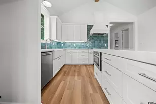 2630 Aqua Vista, Jacksonville, TX 75766 - Photo 5