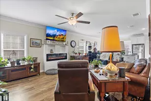 1104 W Pk St, Tyler, TX 75702 - Photo 5