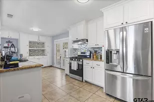 300 N Parkdale, Tyler, TX 75702 - Photo 9