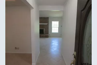 6027 Whispering Lane, Tyler, TX 75707 - Photo 5