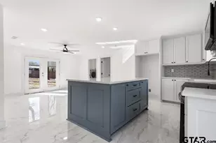 1608 Austin Dr, Tyler, TX 75701 - Photo 9