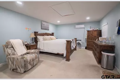 915 Lindsey Ln, Tyler, TX 75701 - Photo 23