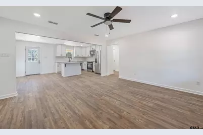 612 Giles St, Troup, TX 75789 - Photo 5