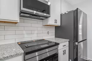 608 Giles St, Troup, TX 75789 - Photo 9