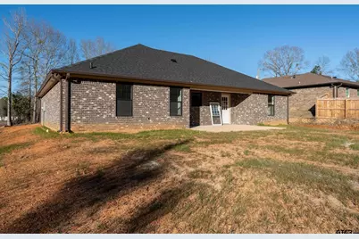 612 Giles St, Troup, TX 75789 - Photo 21