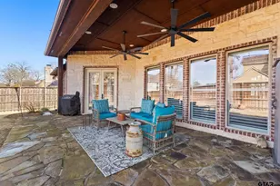 2306 Kingsmill Cir, Tyler, TX 75703 - Photo 35