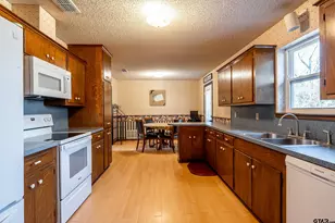 554 Co Rd 4111, Jacksonville, TX 75766 - Photo 23