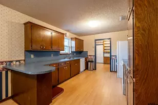 554 Co Rd 4111, Jacksonville, TX 75766 - Photo 21