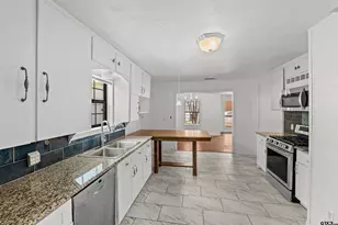 613 N Newsom, Mineola, TX 75773 - Photo 9