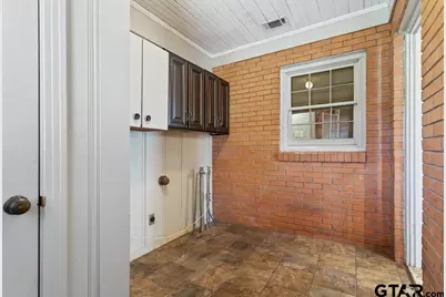 205 N Henry St, Lindale, TX 75771 - Photo 25