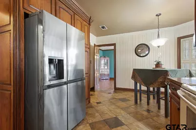 205 N Henry St, Lindale, TX 75771 - Photo 13