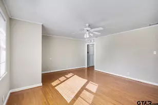 201 Woodbine Dr, Palestine, TX 75803 - Photo 7