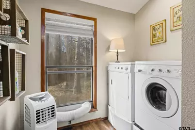 203 King Laurence, Scroggins, TX 75480 - Photo 19