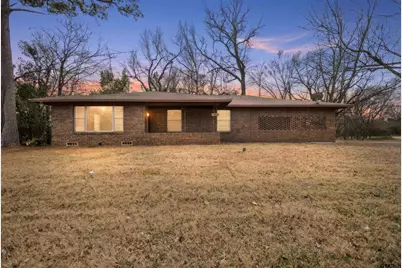 1304 E Main Street, Whitehouse, TX 75791 - Photo 1