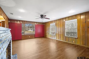 1304 E Main St, Whitehouse, TX 75791 - Photo 9