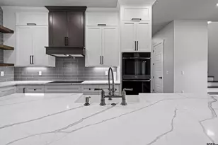 8947 Pomegrante Rd, Gilmer, TX 75645 - Photo 17