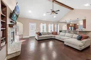 205 Vz County Rd 4807, Ben Wheeler, TX 75754 - Photo 3