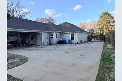 413 Dallas, Winona, TX 75792 - Photo 31