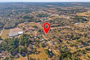 2400 Holly St, Jacksonville, TX 75766 - Photo 3