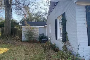 1 Wanda Ct, Marshall, TX 75670 - Photo 3