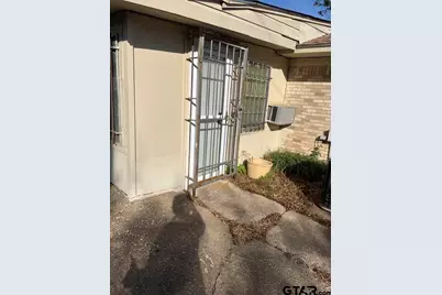 2806 N Glass Avenue, Tyler, TX 75702 - Photo 11