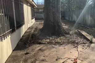 2806 N Glass Avenue, Tyler, TX 75702 - Photo 3