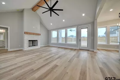 606 Prince Ln, Tyler, TX 75704 - Photo 3