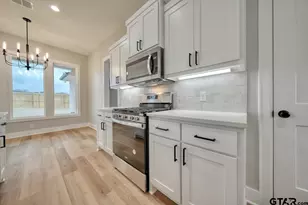 606 Prince Ln, Tyler, TX 75704 - Photo 9