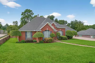 215 Macarthur, Tyler, TX 75704 - Photo 3