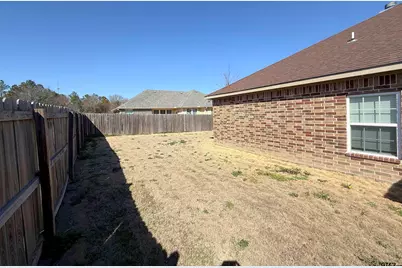611 Dela Cruz Dr, Winnsboro, TX 75494 - Photo 27