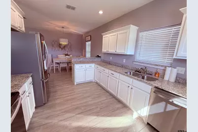 611 Dela Cruz Dr, Winnsboro, TX 75494 - Photo 11