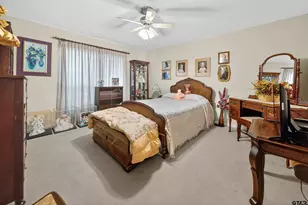 106 Wesley Dr, Palestine, TX 75801 - Photo 17