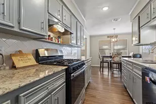 704 Becky Dr, Tyler, TX 75703 - Photo 11