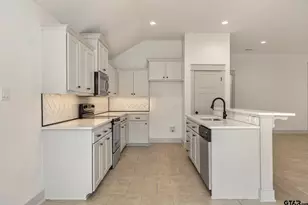 7343 Rockpoint Ln, Tyler, TX 75703 - Photo 11