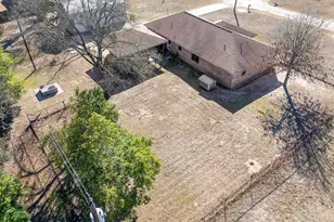 189 Phil Dr, Hawkins, TX 75765 - Photo 27