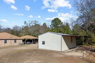 189 Phil Dr, Hawkins, TX 75765 - Photo 3