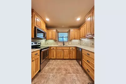 201 Memory Ln, Kilgore, TX 75662 - Photo 11