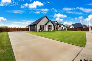 206 Serenity Dr, Bullard, TX 75757 - Photo 3