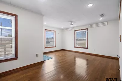 304 N Main, Lindale, TX 75771 - Photo 7