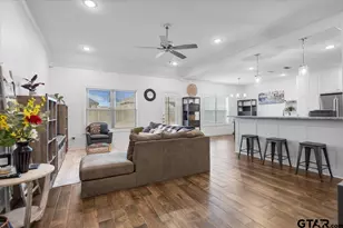 114 Rose Row, Winona, TX 75792 - Photo 9