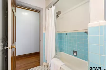 205 N Henry St, Lindale, TX 75771 - Photo 17