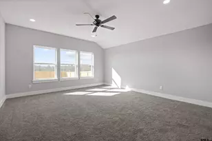 16529 Crossing Cir, Lindale, TX 75771 - Photo 13