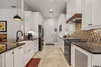 9276 Villas Ct, Tyler, TX 75703 - Photo 11