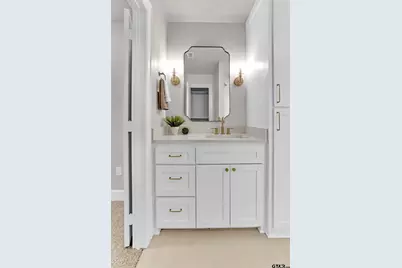 113 W Magnolia, Troup, TX 75789 - Photo 23